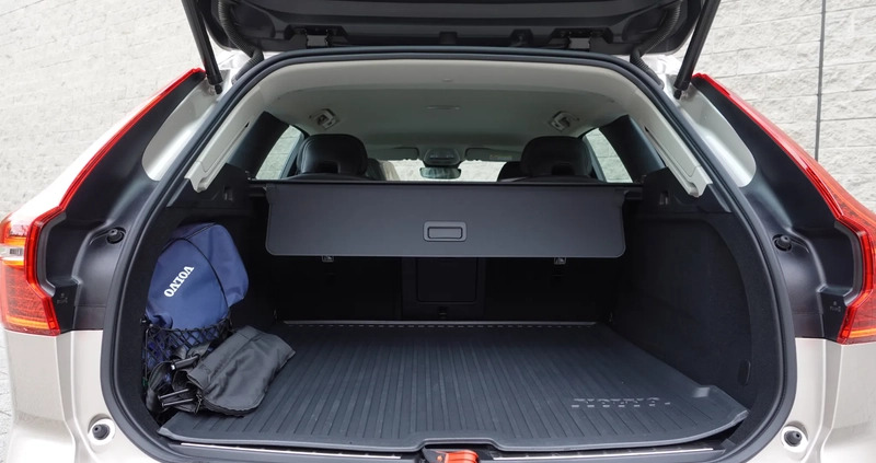 Volvo XC 60 cena 208995 przebieg: 2100, rok produkcji 2023 z Międzyzdroje małe 781